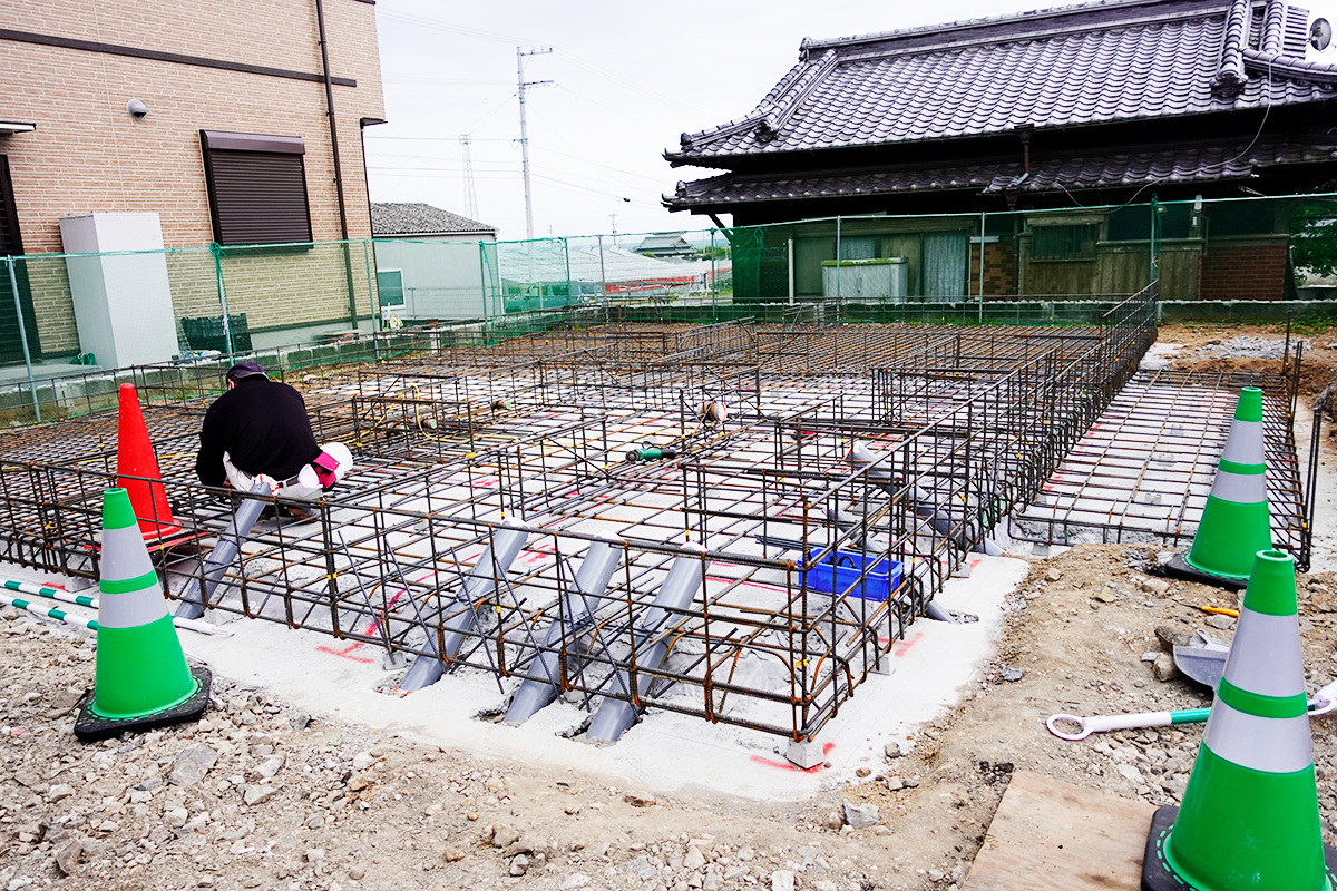 軽量鉄骨基礎工事